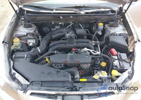 2013 Subaru Legacy 2.5I Limited z USA, uszkodzony, nr VIN 4S3BMCK63D3006833